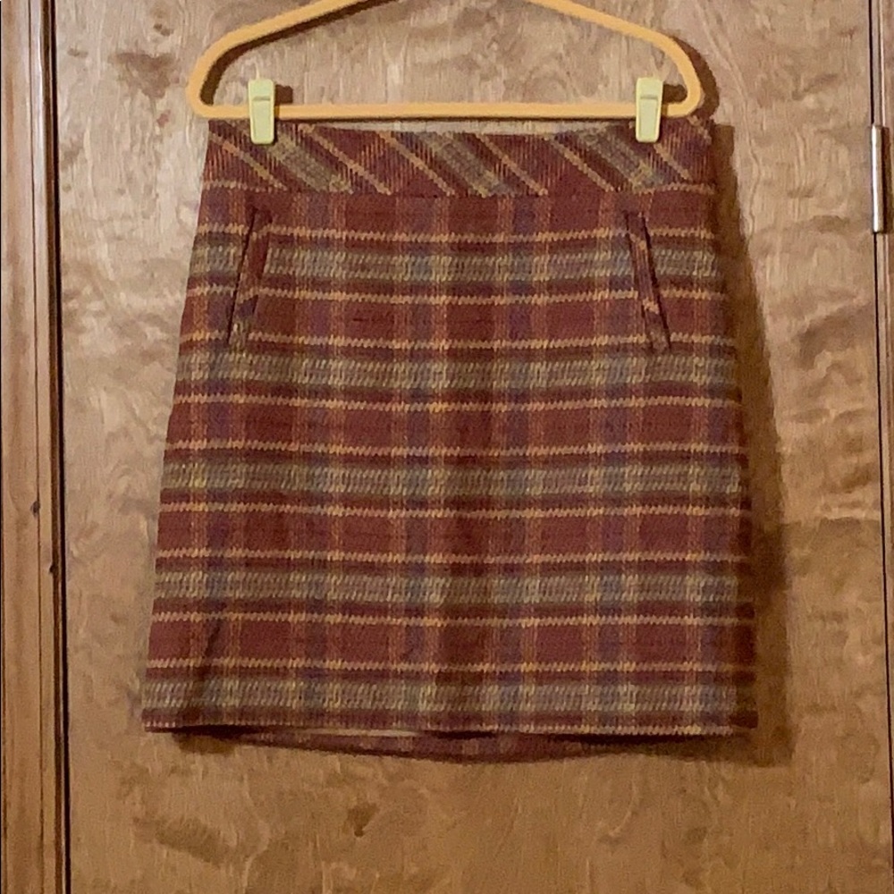 Stylish short skirt